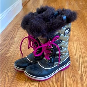 Sorel snow boots size 7.5